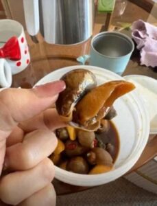 Sizzling Spicy Abalone Snails Buy one bucket, get one bucket free and a 350g taster pack. photo review